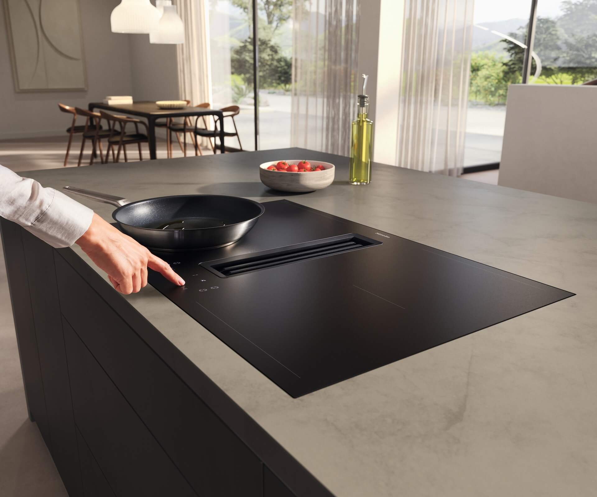 Elektrogeraete Abverkauf Miele-Induktionskochfeld-mit-Muldenluefter-mattes-Finish