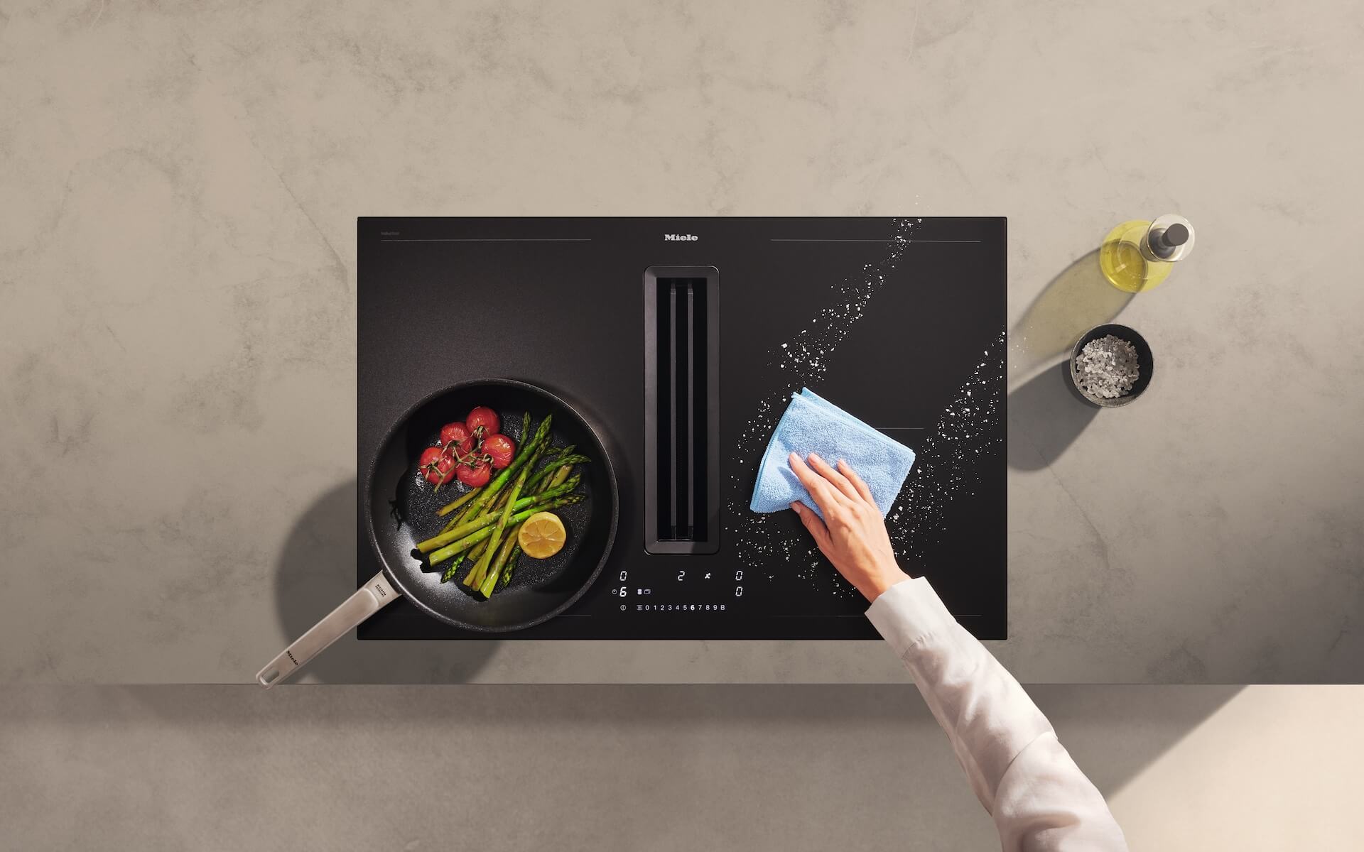 Miele-Induktionskochfeld-mit-mattem-Finish