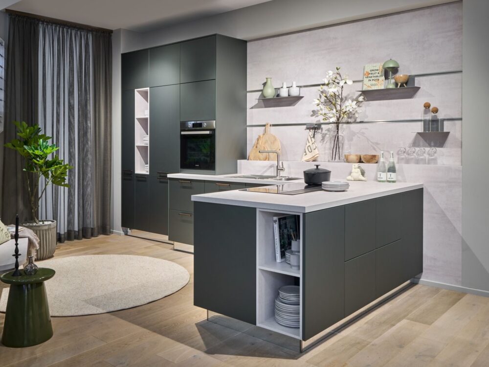 Häcker Moderne L-Küche Vegas Grün metallic